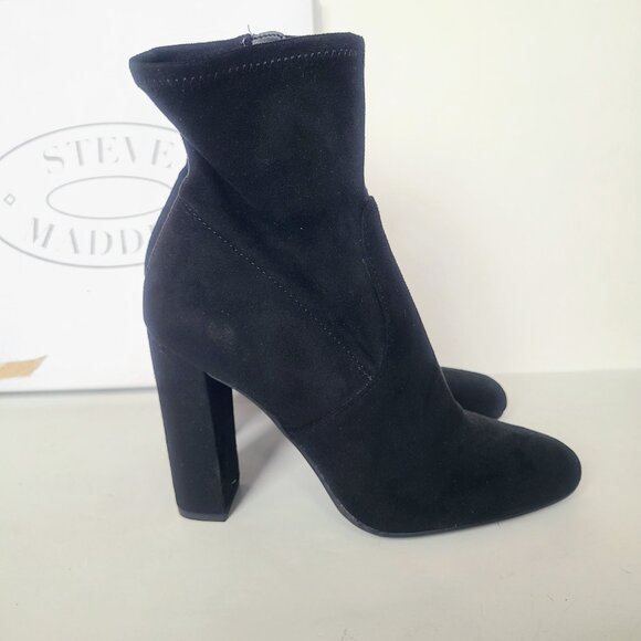 Steve Madden 'Edit' Black Suede Slouchy Heeled Ankle Booties Women's Size 7 - Picture 6 of 14